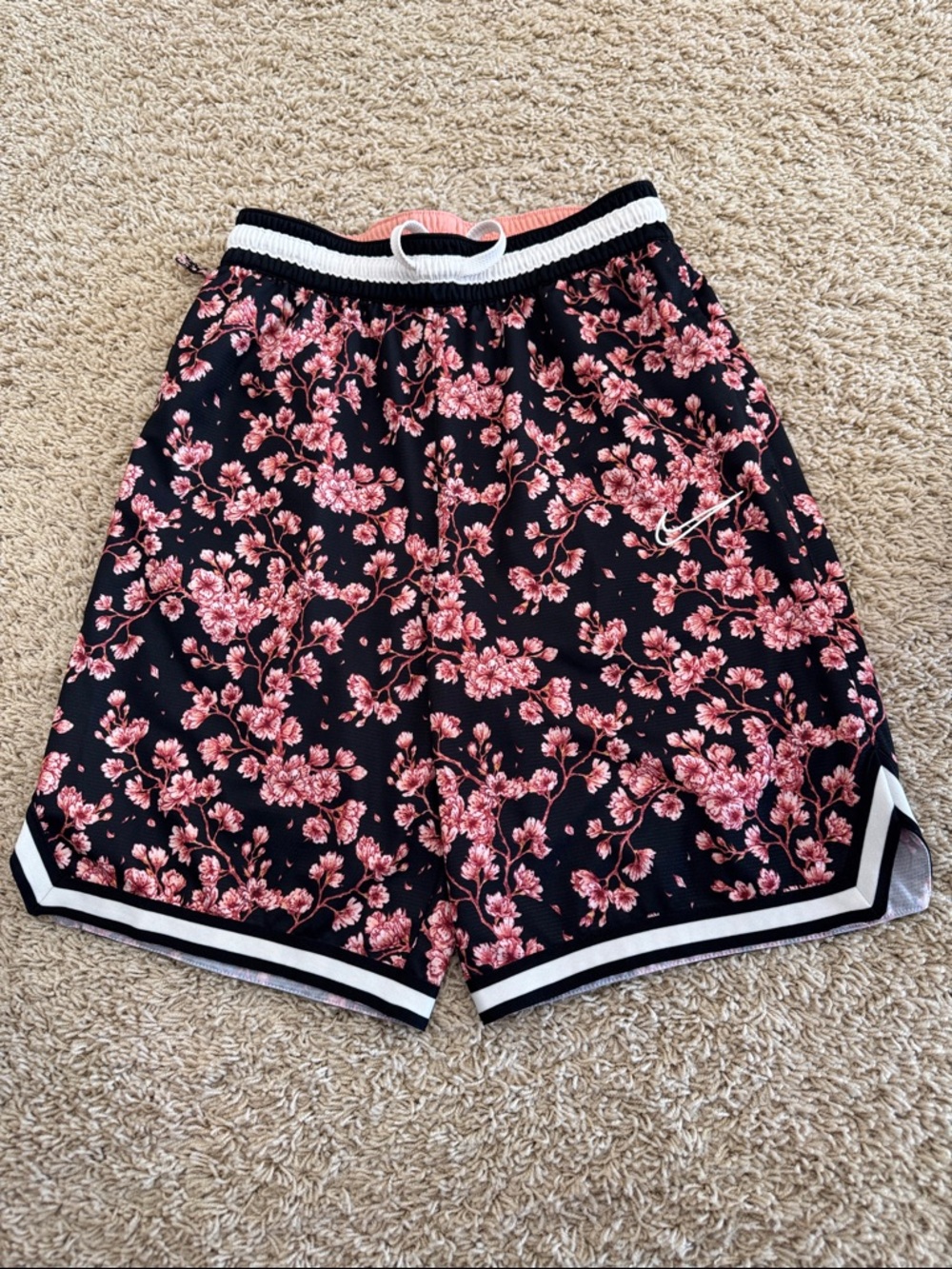 Nike DNA City Exploration Basketball Shorts, Black w/ Pink Cherry Blossoms, sz S